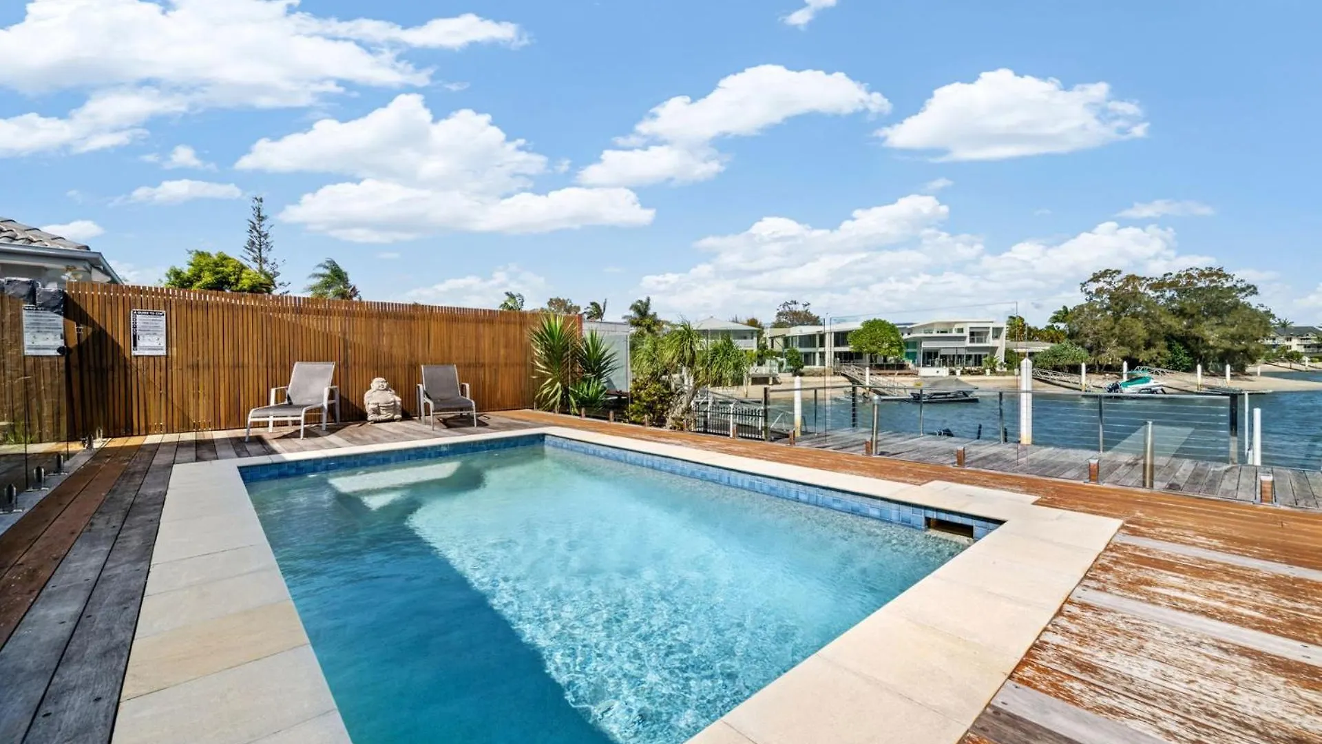 4 Bedroom Home On Canal Mooloolaba Australia